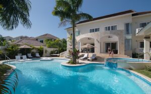 Royal Villas – Lifestyles Vacation Villas And Suites (1)